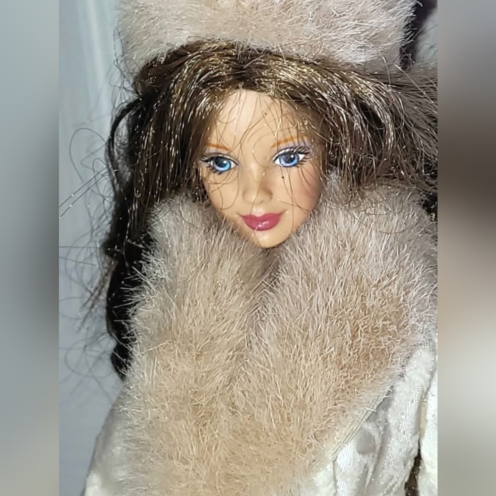 Elegant Winter Evening BARBIE doll With Stand, Outfit, Earrings. Missing Shoes